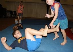 Learning how to deal with attacks when on the ground